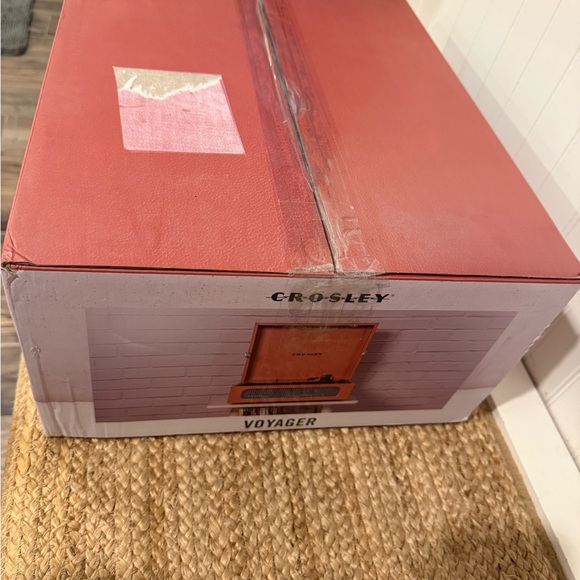 NIB Crosley Voyager Terracotta Vinyl Record Player/ turntable - Picture 7 of 9